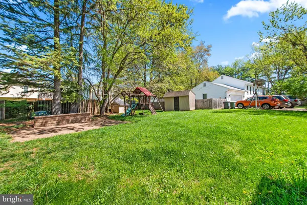 $814,000 | 10217 McKean Court, Great Falls, VA 22066