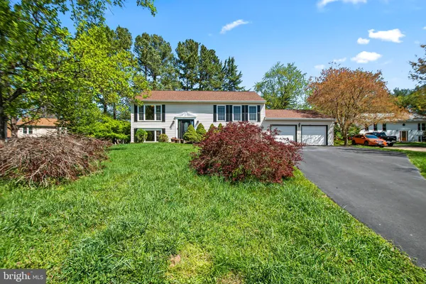 $814,000 | 10217 McKean Court, Great Falls, VA 22066