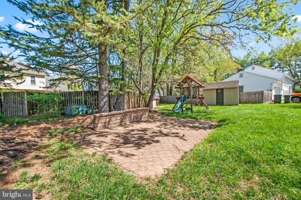 $814,000 | 10217 McKean Court, Great Falls, VA 22066