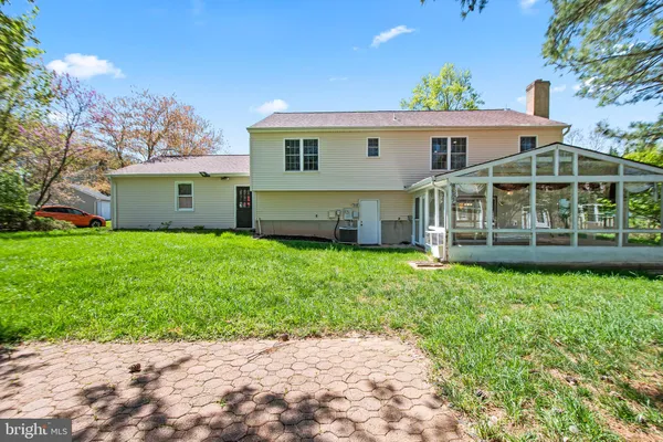 $814,000 | 10217 McKean Court, Great Falls, VA 22066