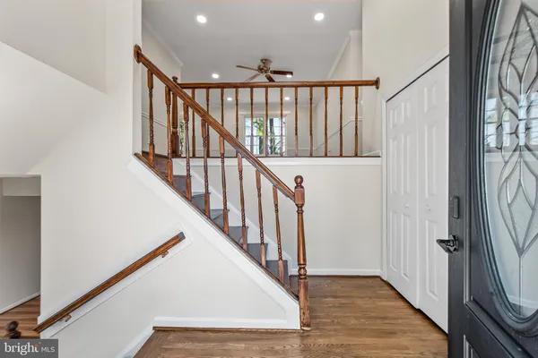 $814,000 | 10217 McKean Court, Great Falls, VA 22066