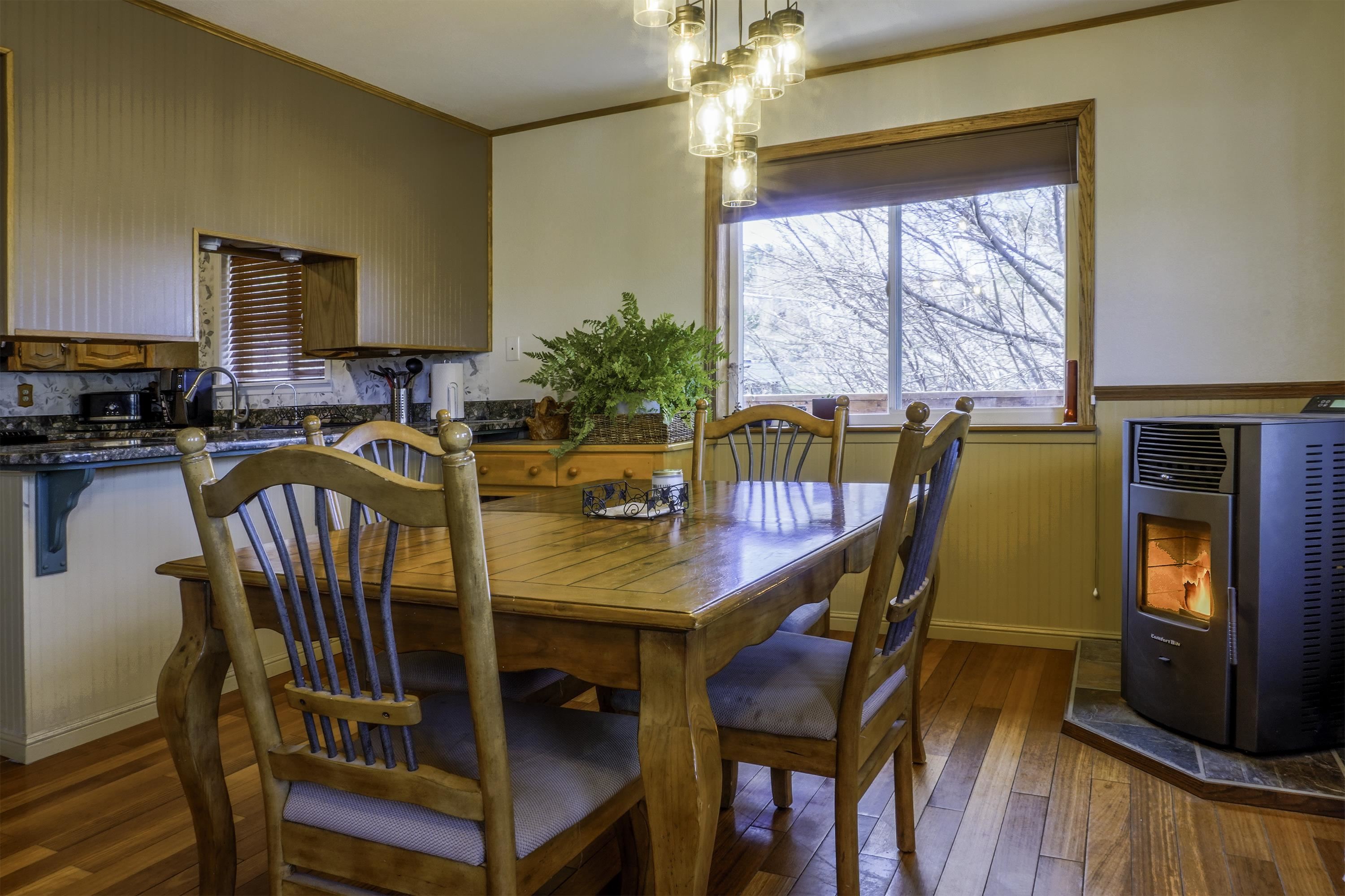 135 Mt Jackson Road Bridgeport, CA 93517 - Photo 4 of 33 Gallery Image 4