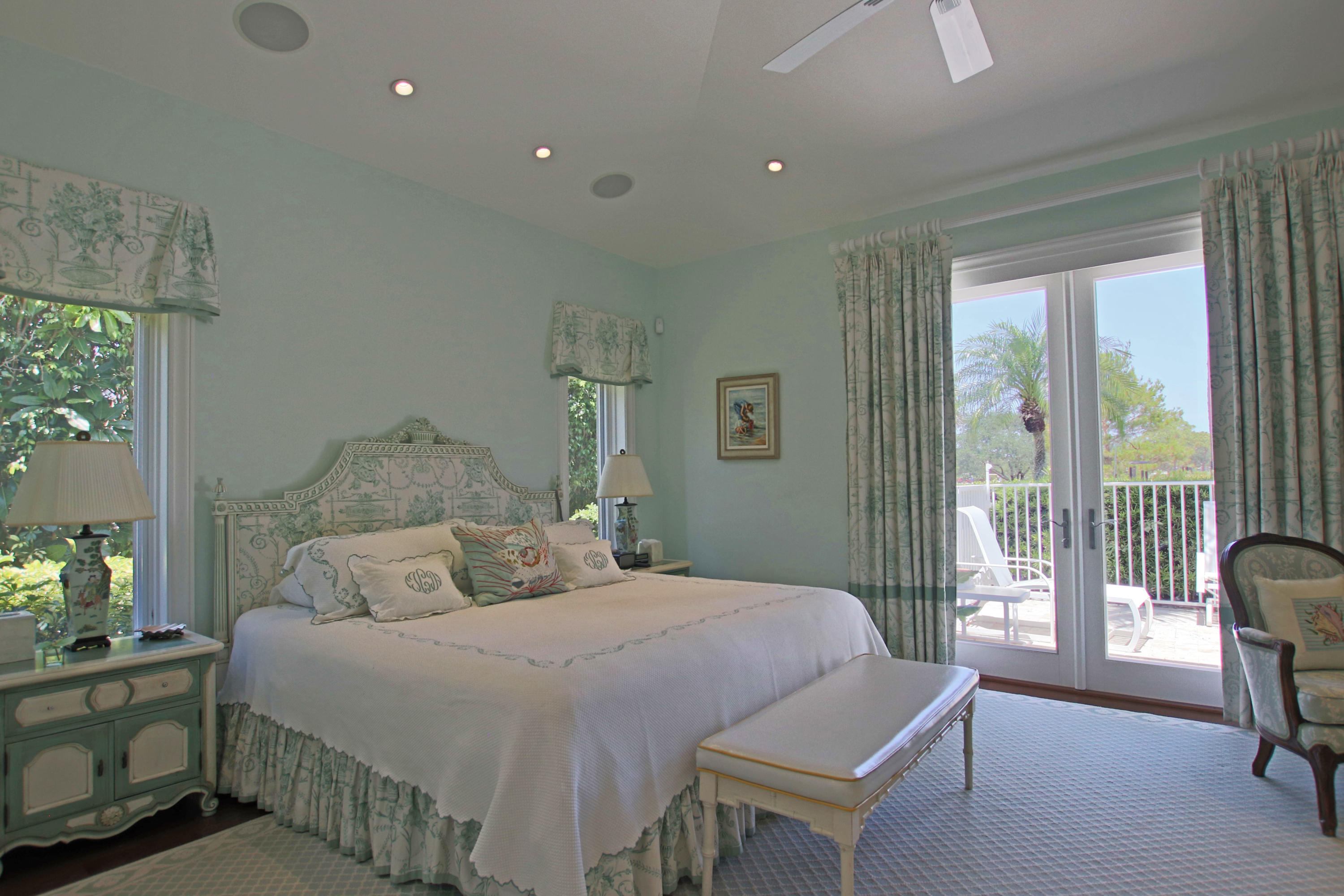 11 Bunker Place Tequesta, FL 33469 - Photo 24 of 43 Master Bedroom IMG_1514