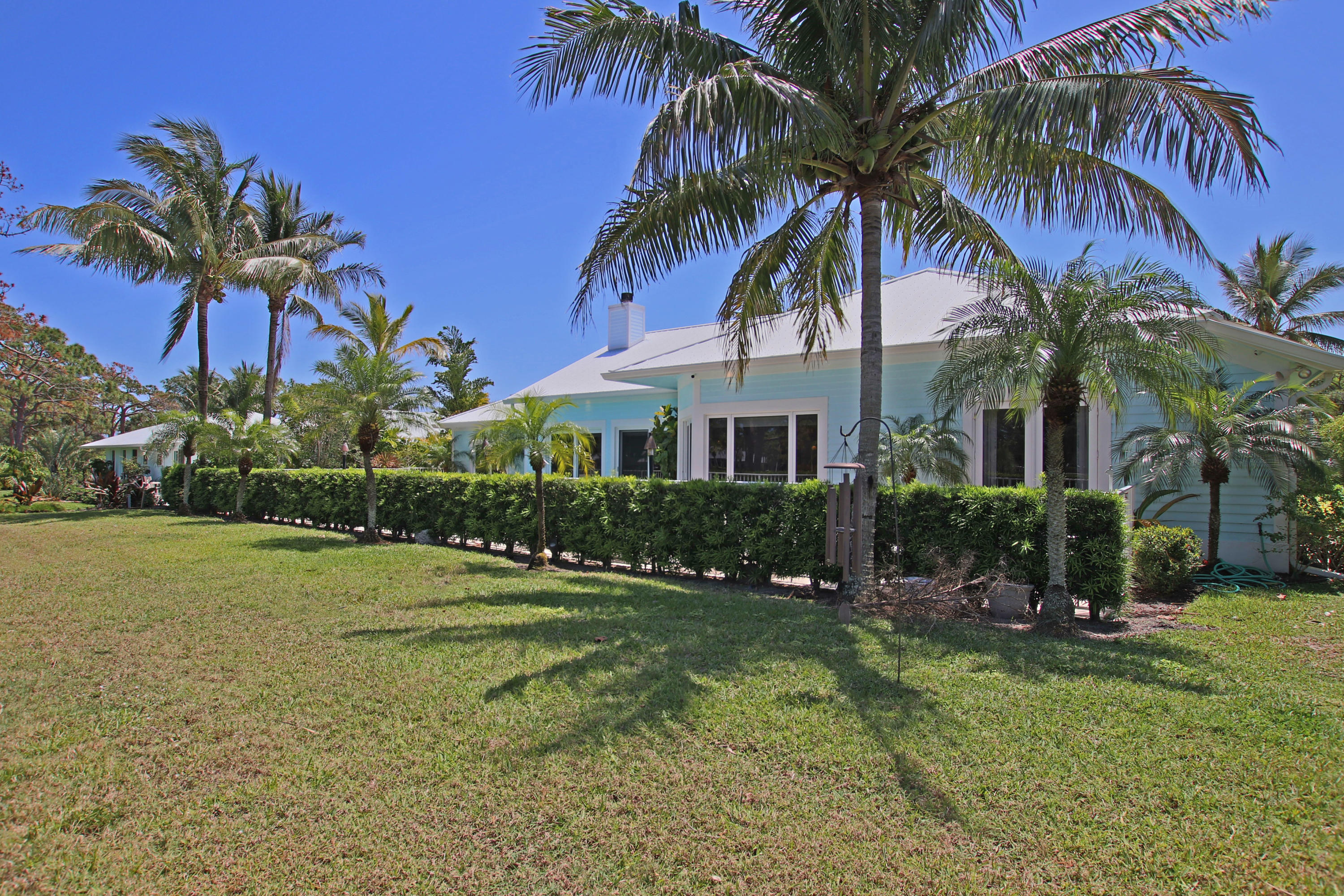 11 Bunker Place Tequesta, FL 33469 - Photo 29 of 43 Back of Home IMG_1587