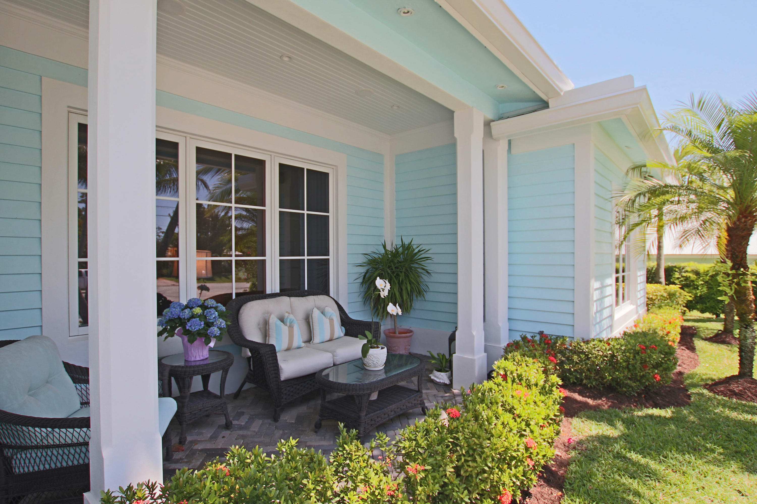 11 Bunker Place Tequesta, FL 33469 - Photo 38 of 43 Front Porch IMG_1494
