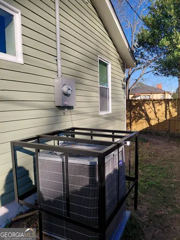 $1,220 | 344 Blossom Avenue, Macon, GA 31204