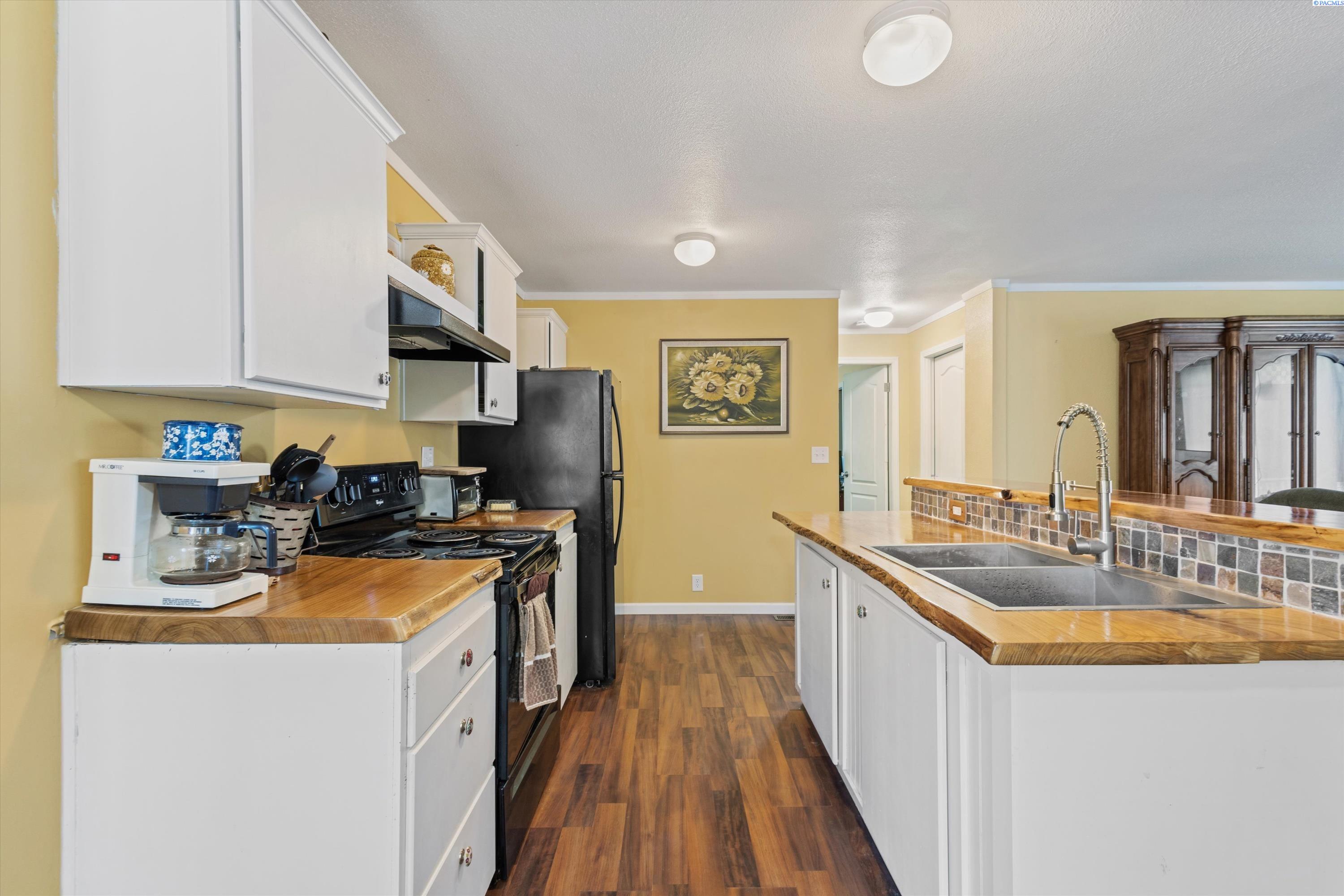 200802 East Game Farm Road, Unit 222 Kennewick, WA 99337 - Photo 3 of 15 Gallery Image 3