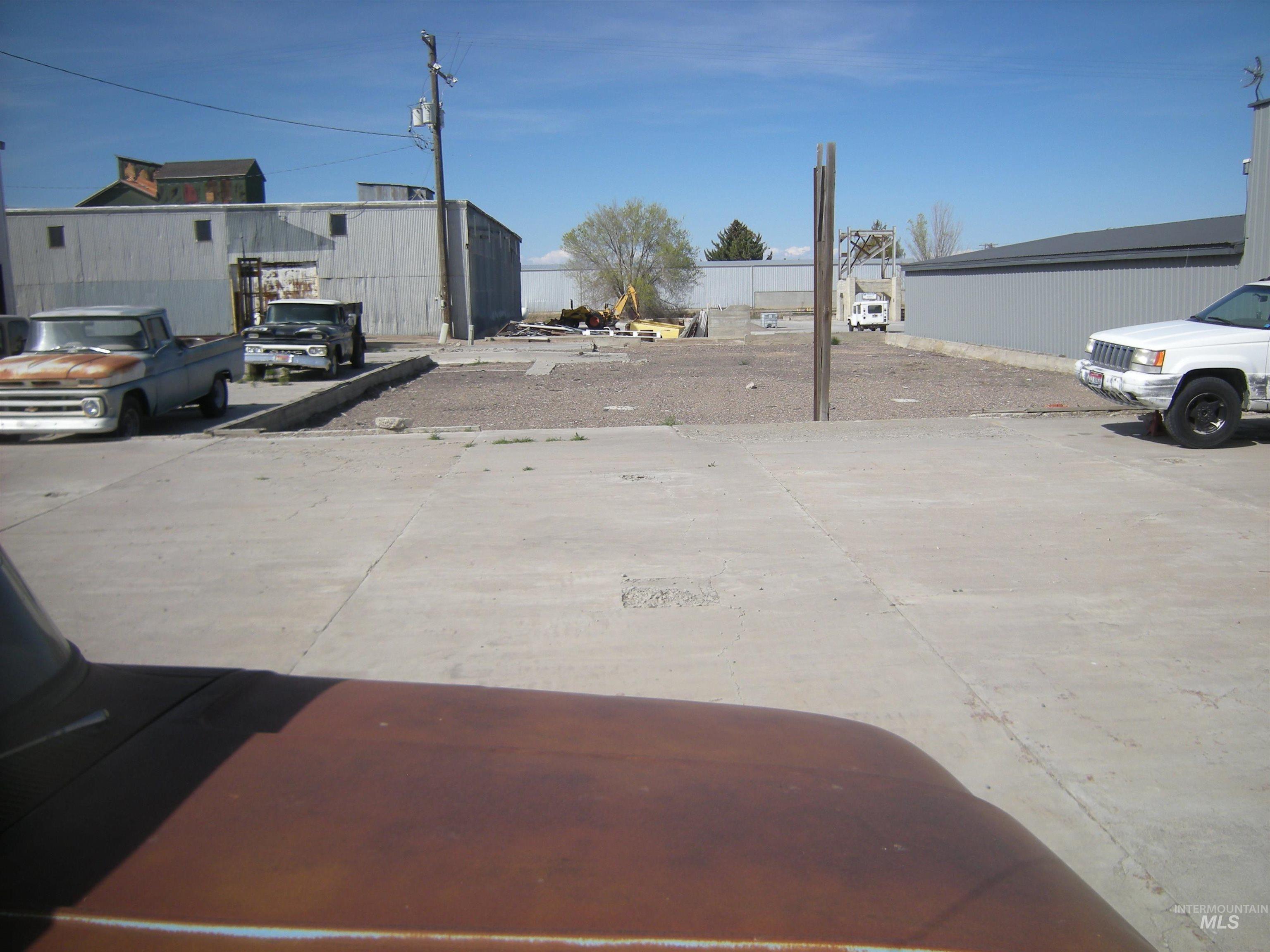 403 Main Street Hazelton, ID 83335 - Photo 2 of 4