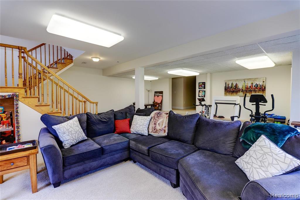 2525 Norton Lawn Rochester Hills, MI 48307 - Photo 20 of 29