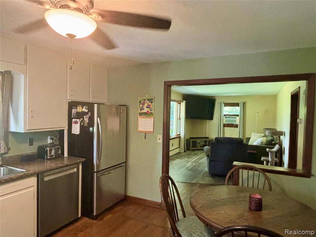 8531 South Waldron Road Pittsford, MI 49271 - Photo 6 of 40