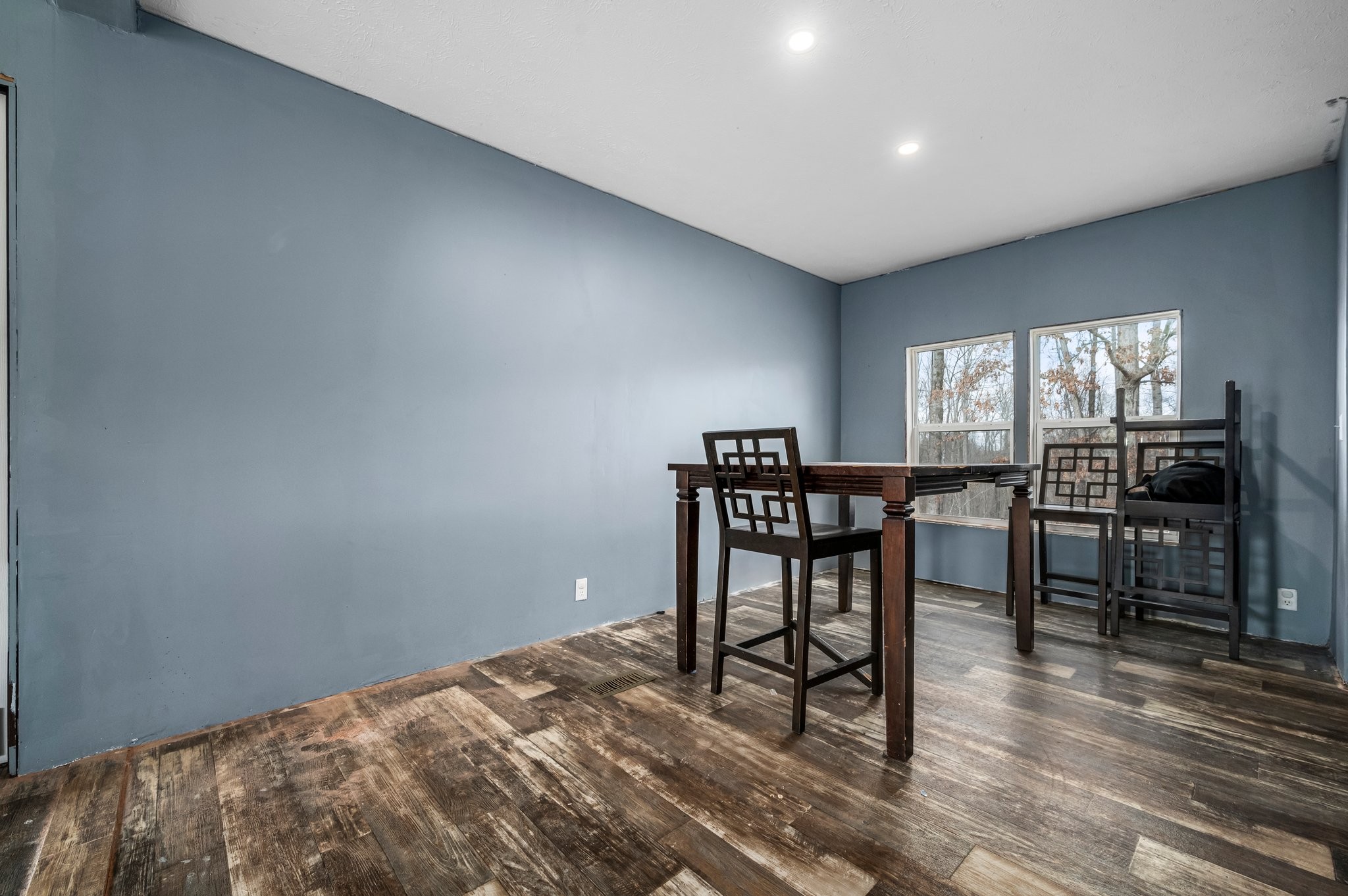 6684 Wesley Ridge Road Lyles, TN 37098 - Photo 11 of 37 a workspace with furniture and window