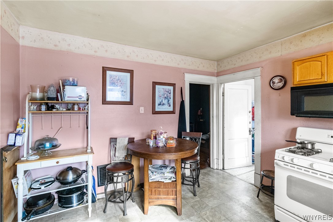 111 Fay Street Buffalo, NY 14211 - Photo 11 of 32