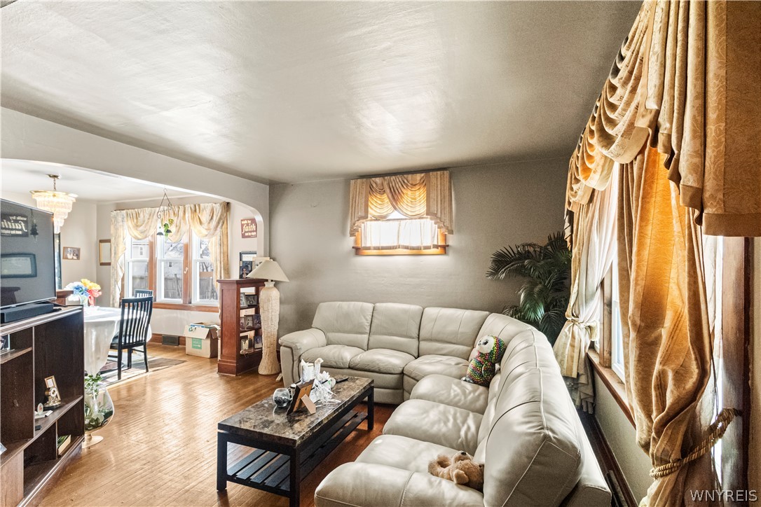 111 Fay Street Buffalo, NY 14211 - Photo 3 of 32