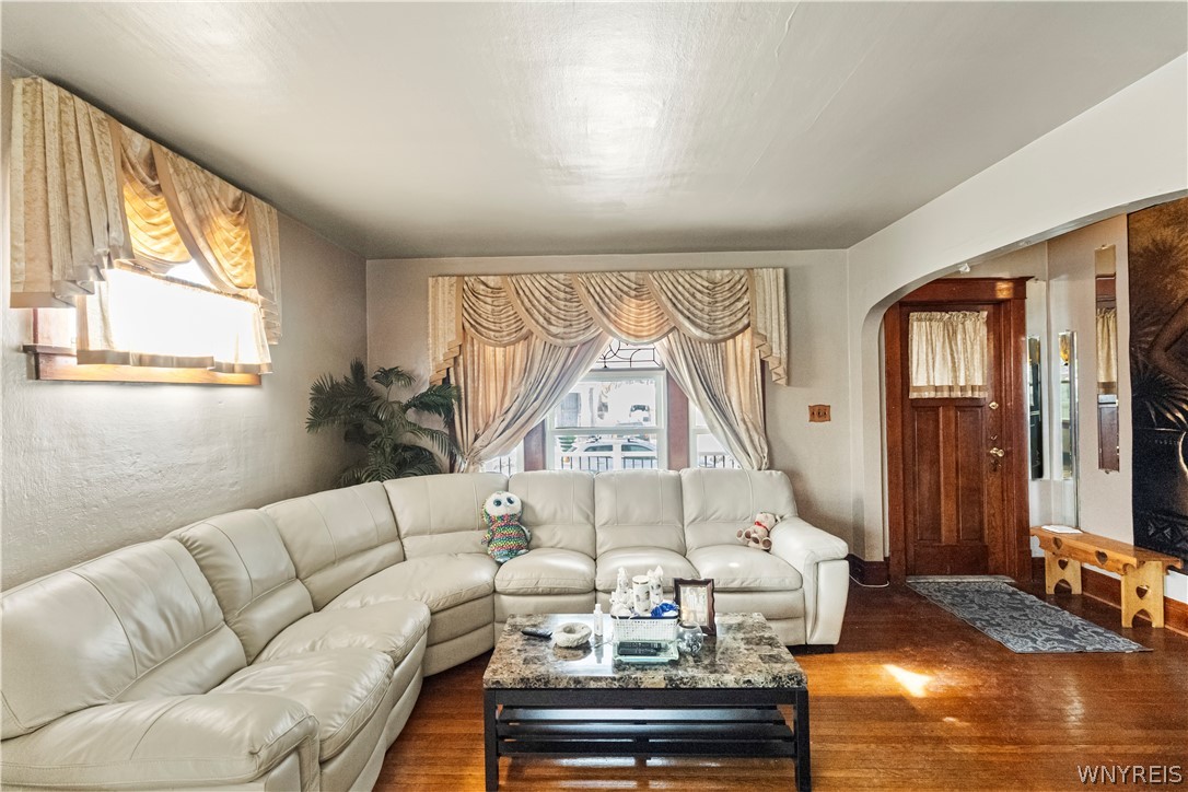 111 Fay Street Buffalo, NY 14211 - Photo 4 of 32