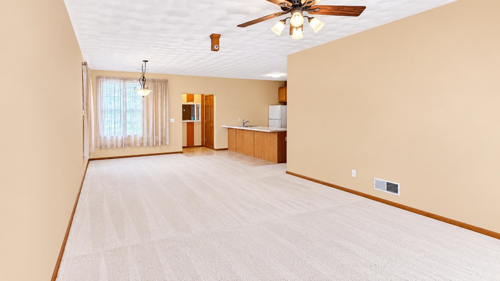 10152 C Monarch Road Roscoe, IL 61073 - Photo 14 of 47 Gallery Image 14