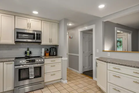 $679,000 | 30 Ffrost Drive, Durham, NH 03824