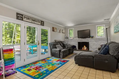 $679,000 | 30 Ffrost Drive, Durham, NH 03824