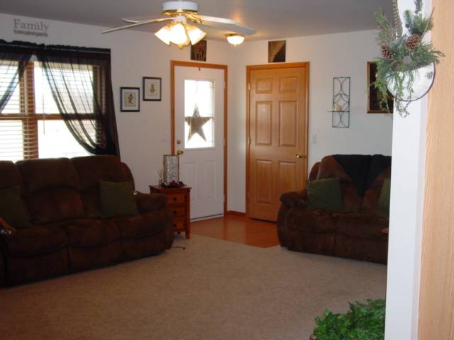 12989 Sullivan Road Emmett, MI 48022 - Photo 12 of 29 31051275-11.JPG