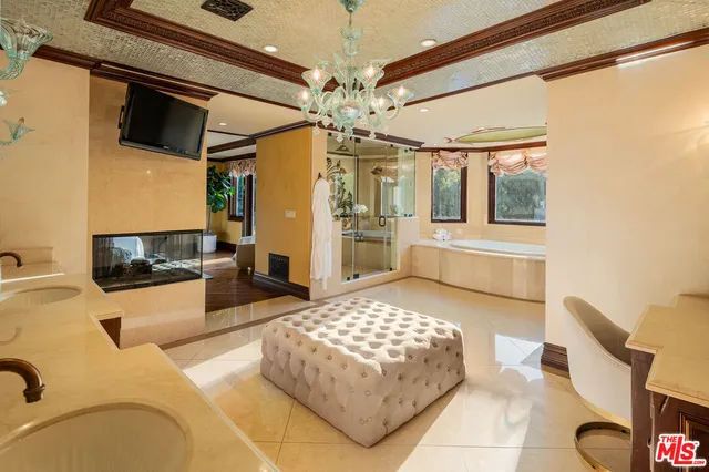 $37,500 | 617 North Alpine Drive, Beverly Hills, CA 90210