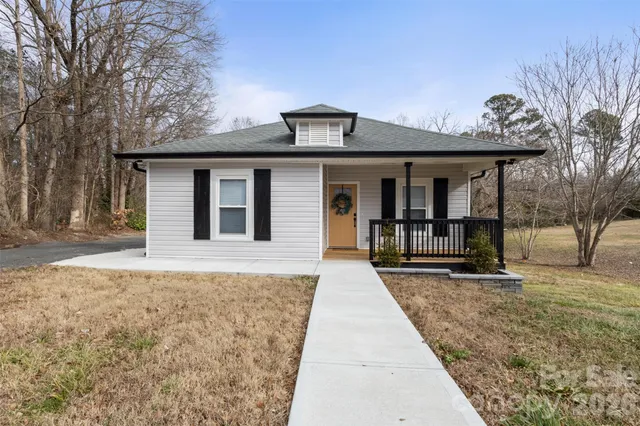 $318,000 | 305 East Henry Street, Belmont, NC 28012