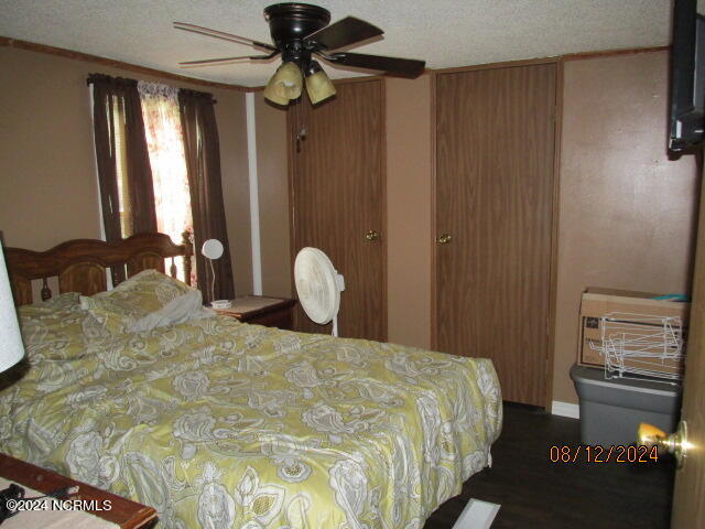 300 Wire Grass Road Lumberton, NC 28358 - Photo 12 of 15 IMG_6867