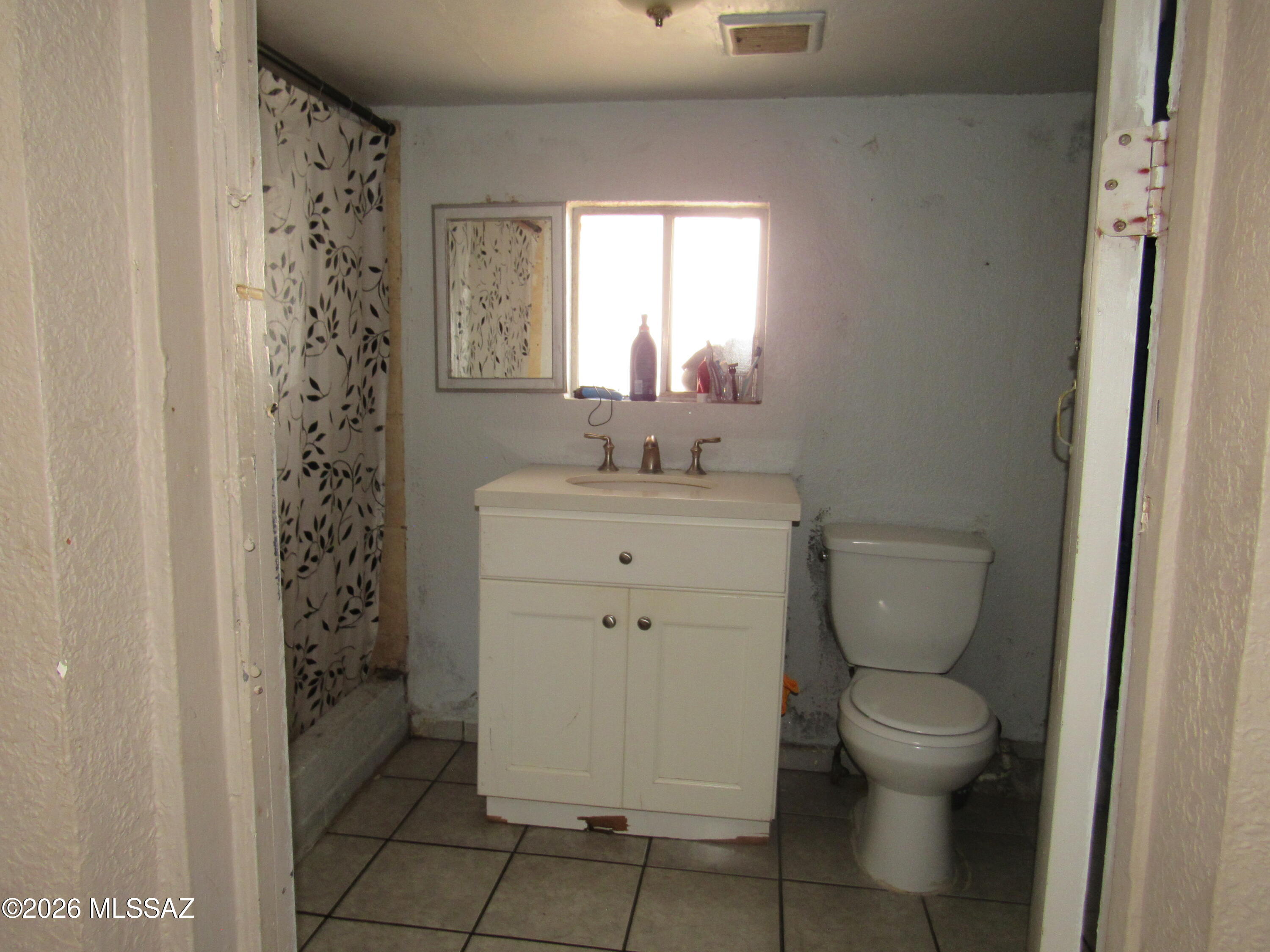 266 West Elm Street Nogales, AZ 85621 - Photo 24 of 25 Apt Bath