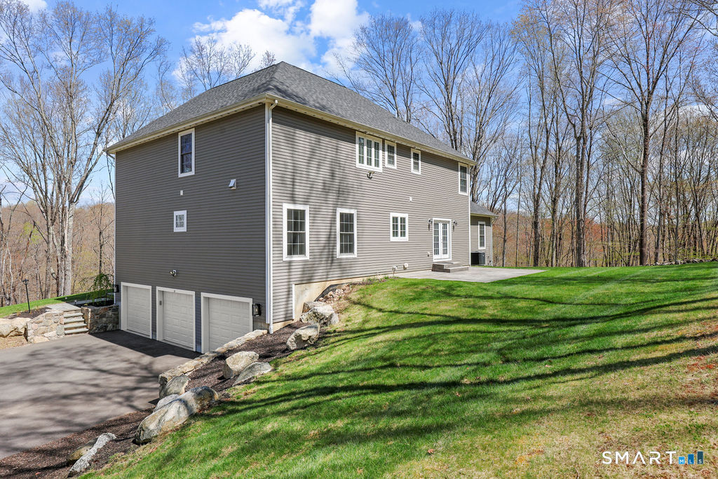 359 Hammertown Road Monroe, CT 06468 - Photo 38 of 40