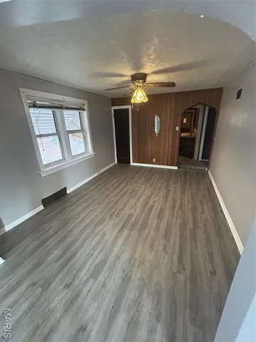 $129,900 | 6915 Edison Avenue, Velda City, MO 63121