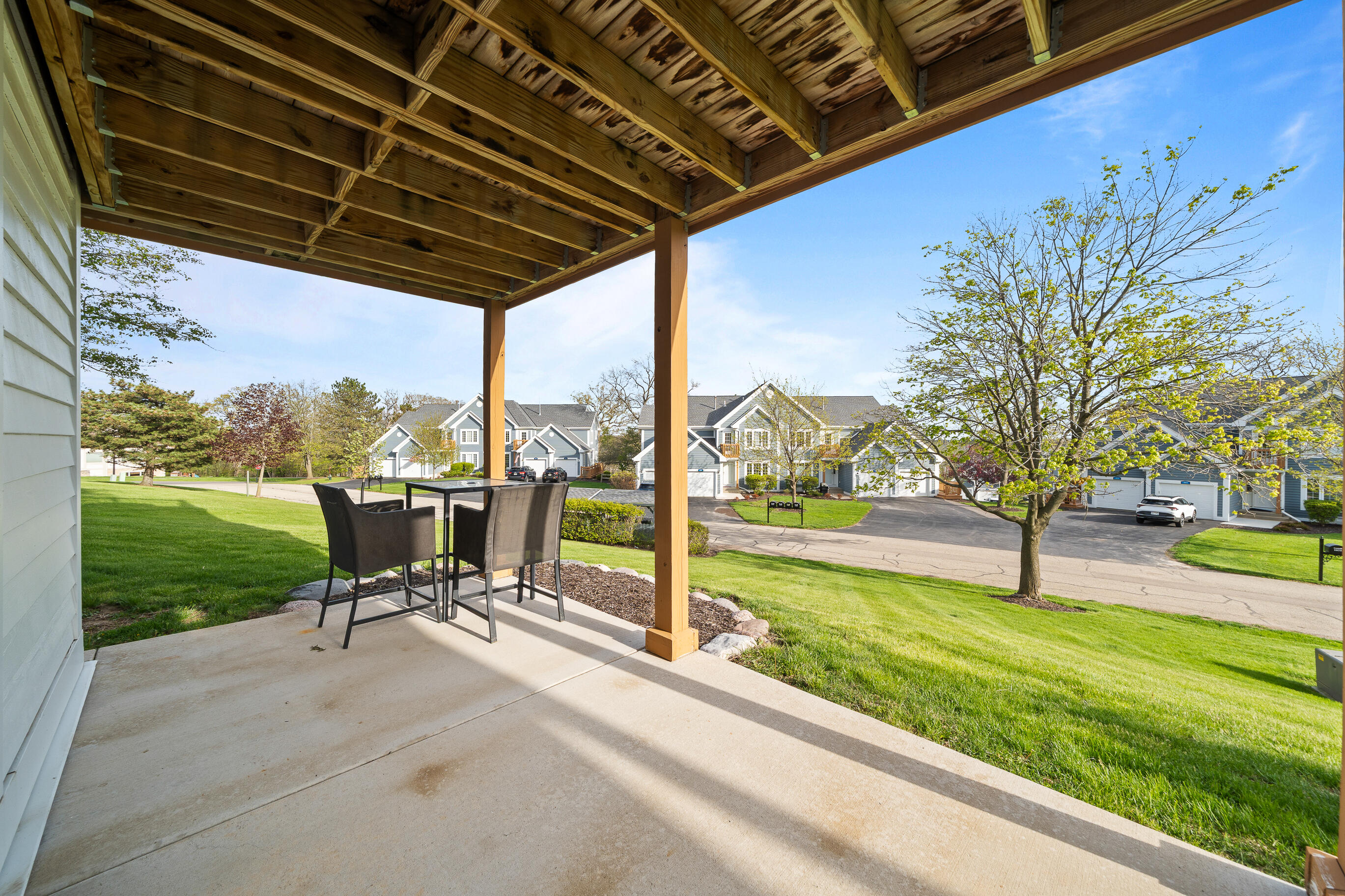 1079 Lakeland Way, Unit 930 Geneva, WI 53147 - Photo 20 of 71 LL patio