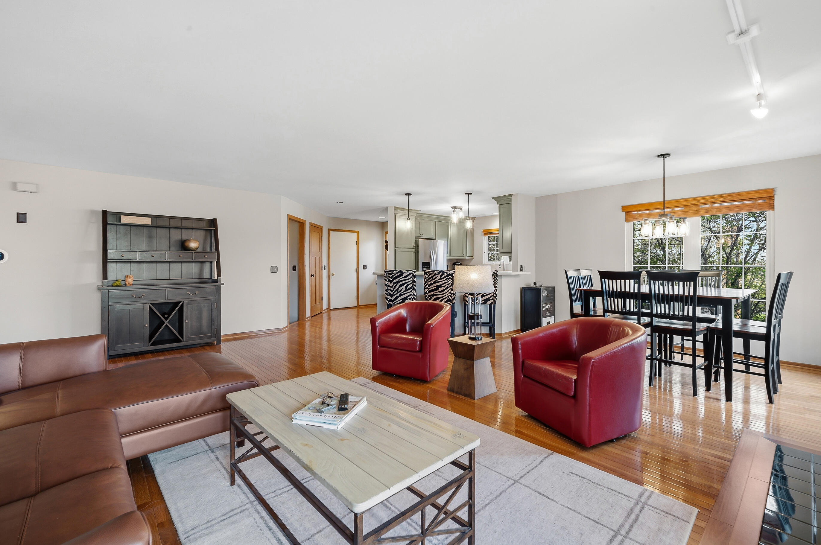 1079 Lakeland Way, Unit 930 Geneva, WI 53147 - Photo 39 of 71 Great room