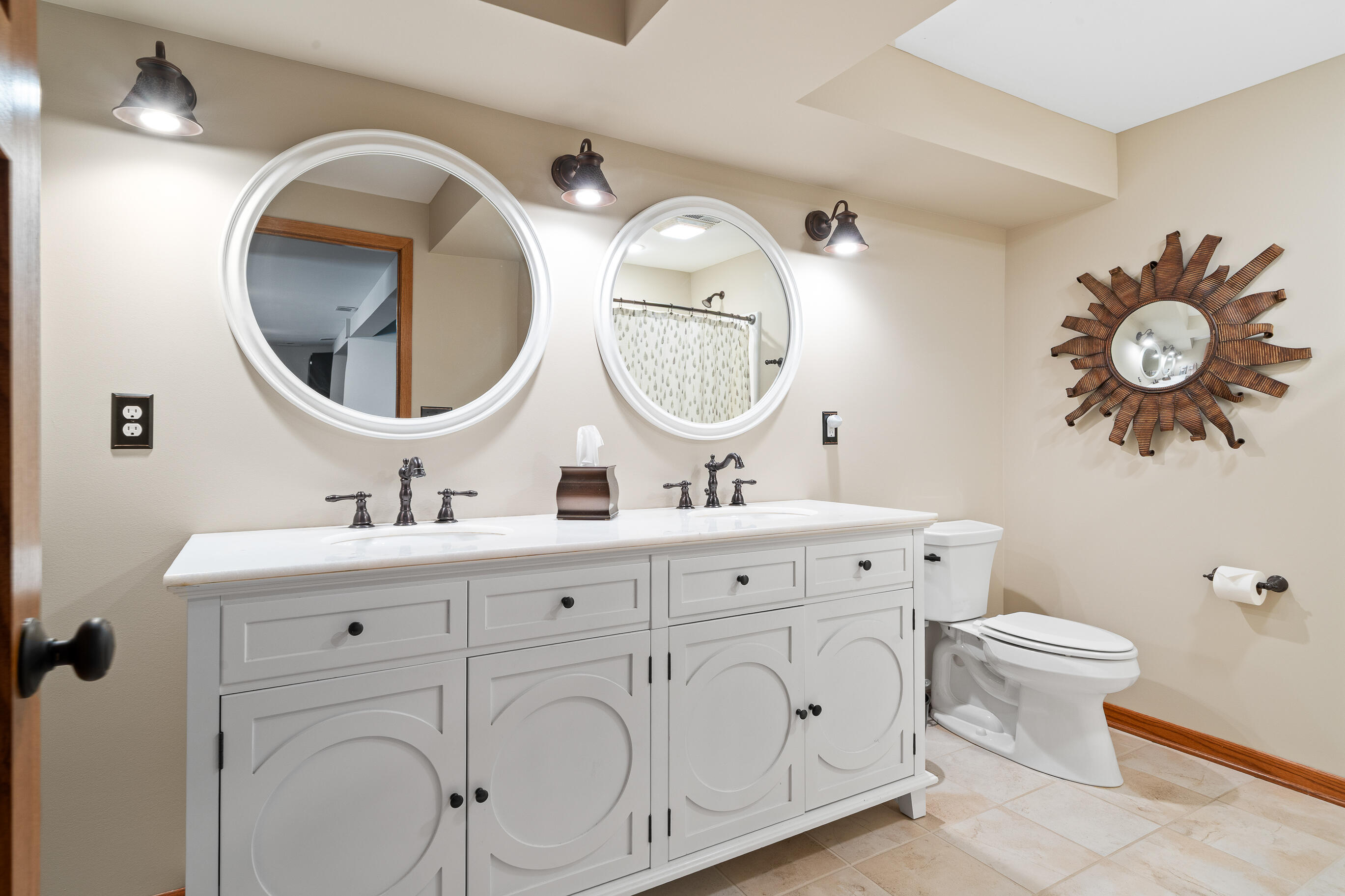 1079 Lakeland Way, Unit 930 Geneva, WI 53147 - Photo 58 of 71 Updated bath