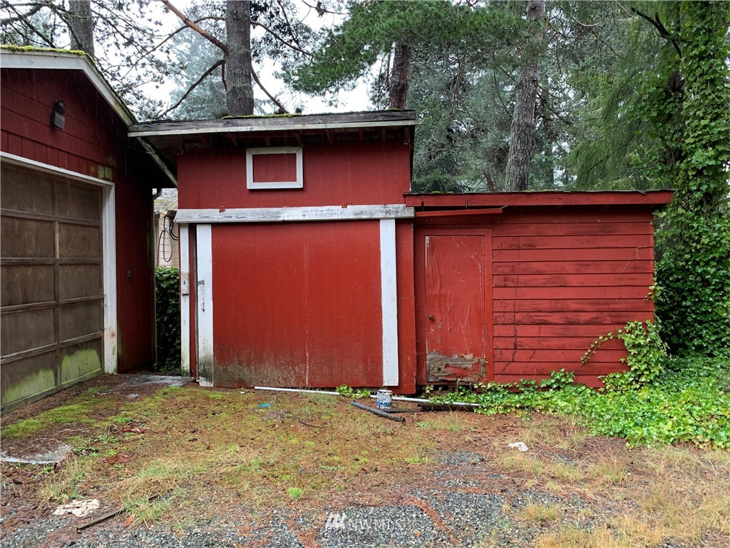 16647 Southeast 134th Street Renton, WA 98059 - Photo 3 of 8 Gallery Image 3
