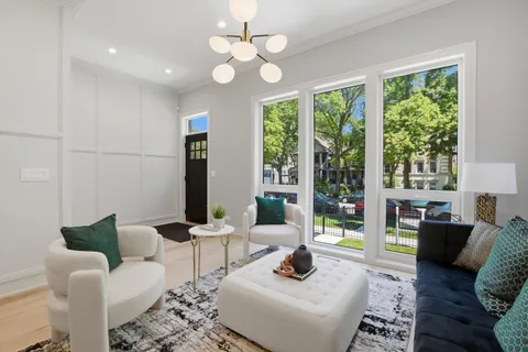 $2,475,000 | 4442 North Greenview Avenue, Chicago, IL 60640