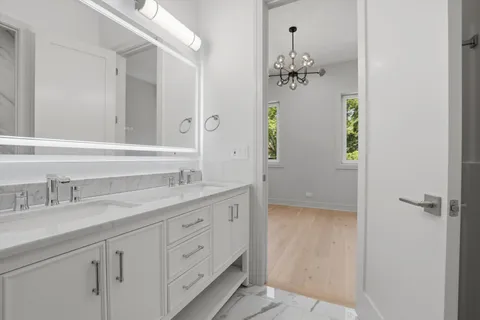 $2,475,000 | 4442 North Greenview Avenue, Chicago, IL 60640