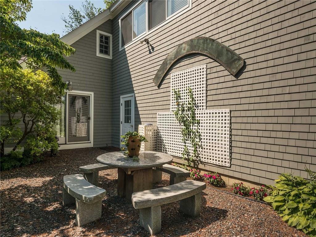 2 Mill Dam Road York, ME 03909 - Photo 5 of 20 Courtyard