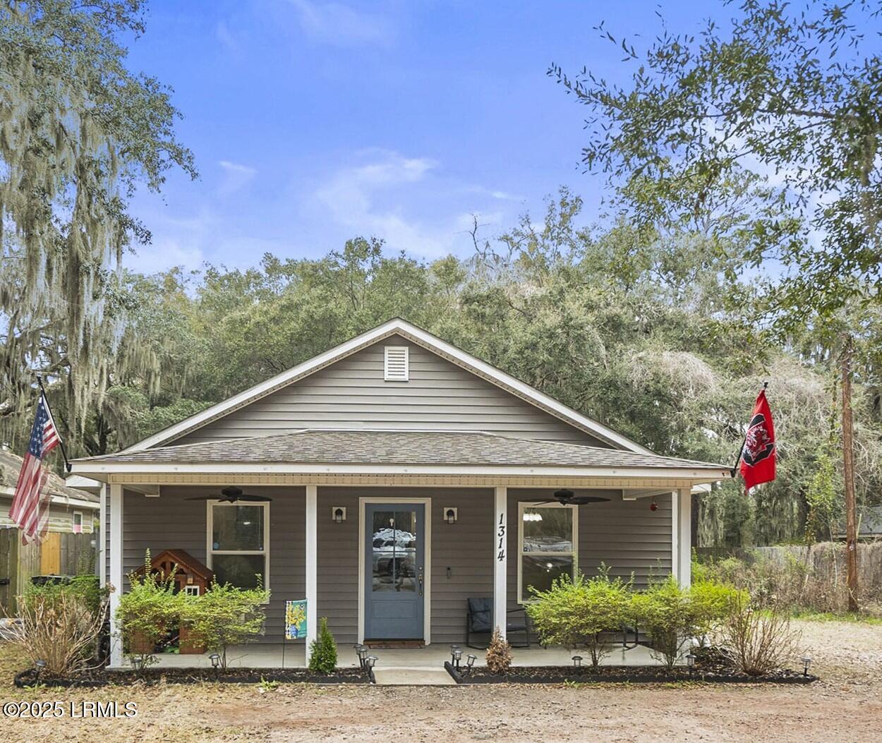 1314 State Rd S-7-504 Beaufort, SC 29902 - Photo 1 of 26 1