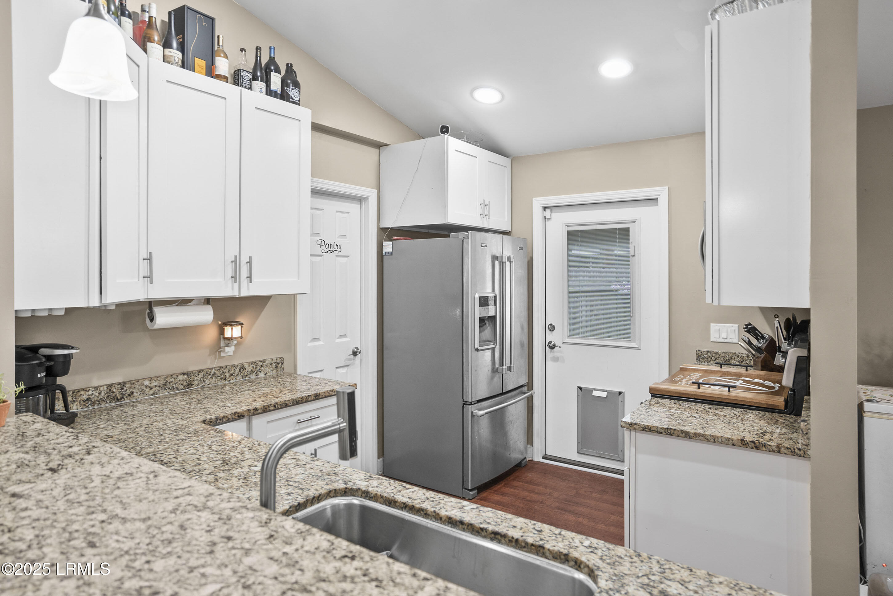 1314 State Rd S-7-504 Beaufort, SC 29902 - Photo 3 of 26 3