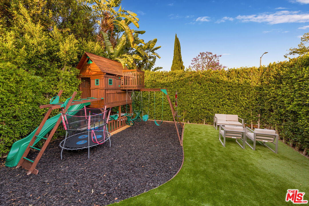 1707 Preuss Road Los Angeles, CA 90035 - Photo 3 of 25 Gallery Image 3