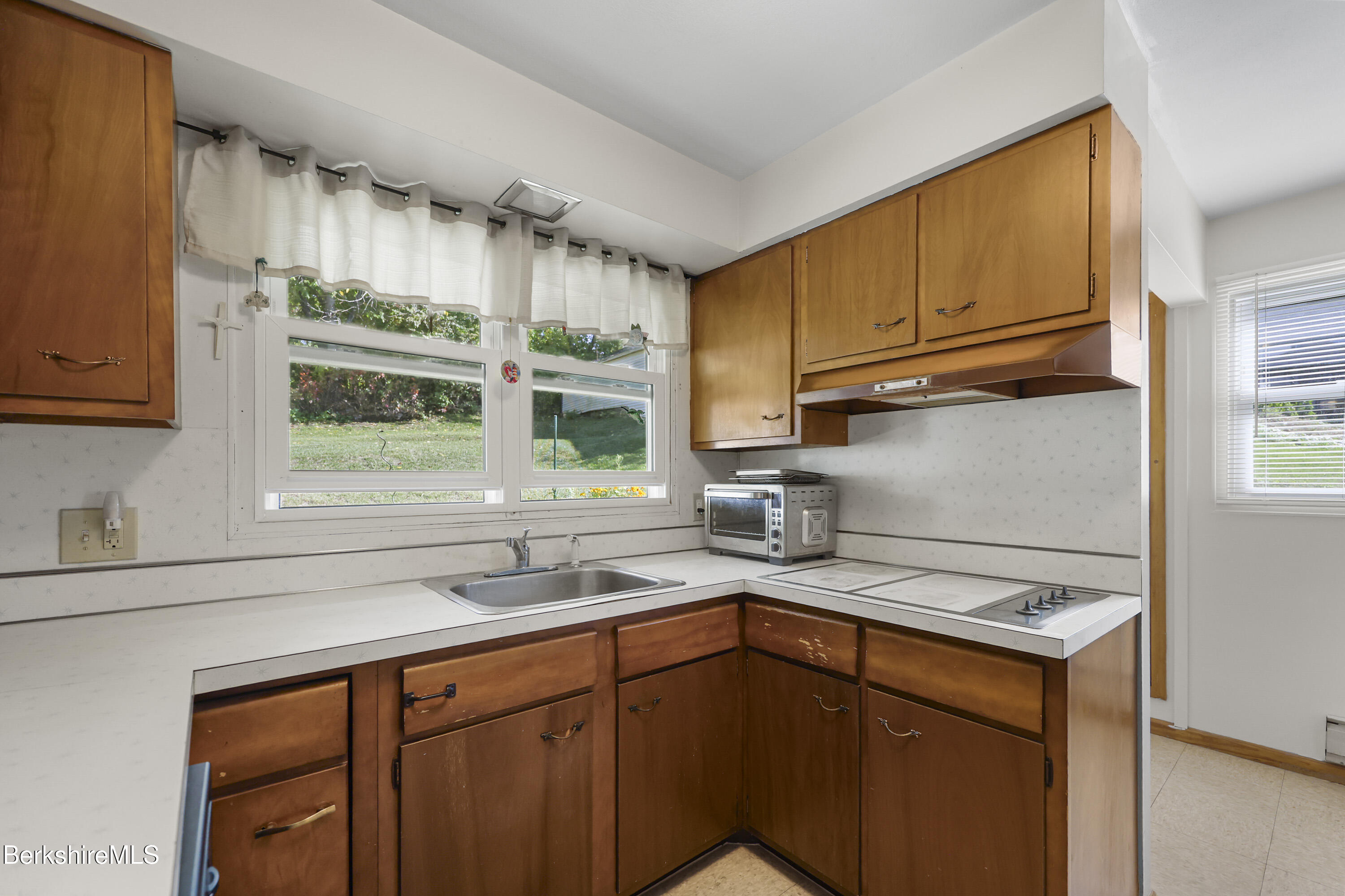 27 2nd Street Adams, MA 01220 - Photo 8 of 27 Kitchen