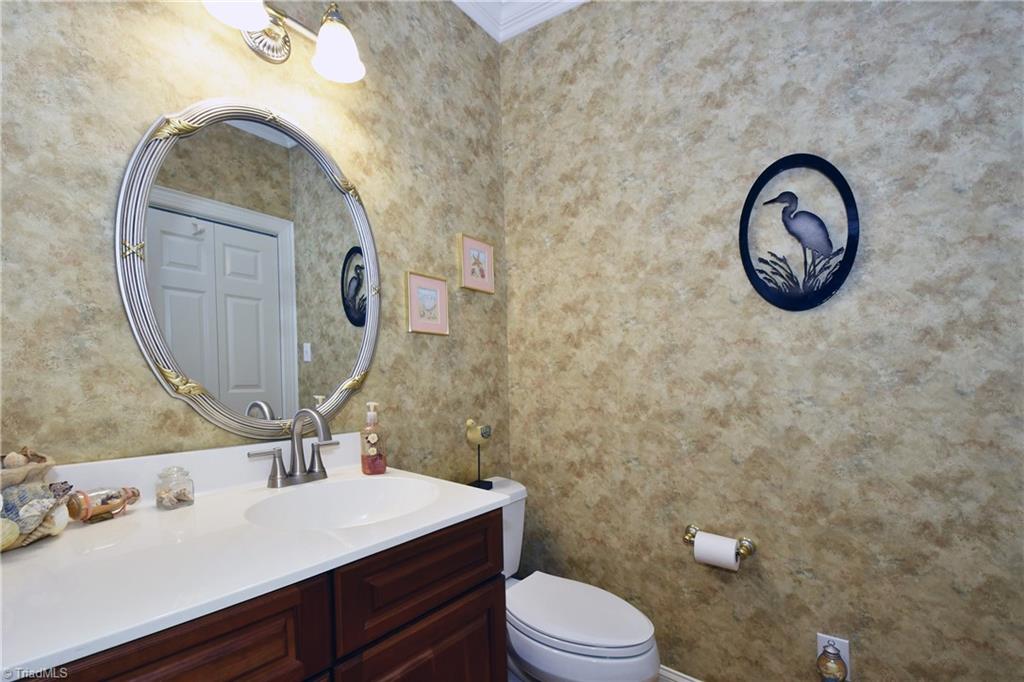 4420 Cotswold Road Pfafftown, NC 27040 - Photo 21 of 49 Gallery Image 21