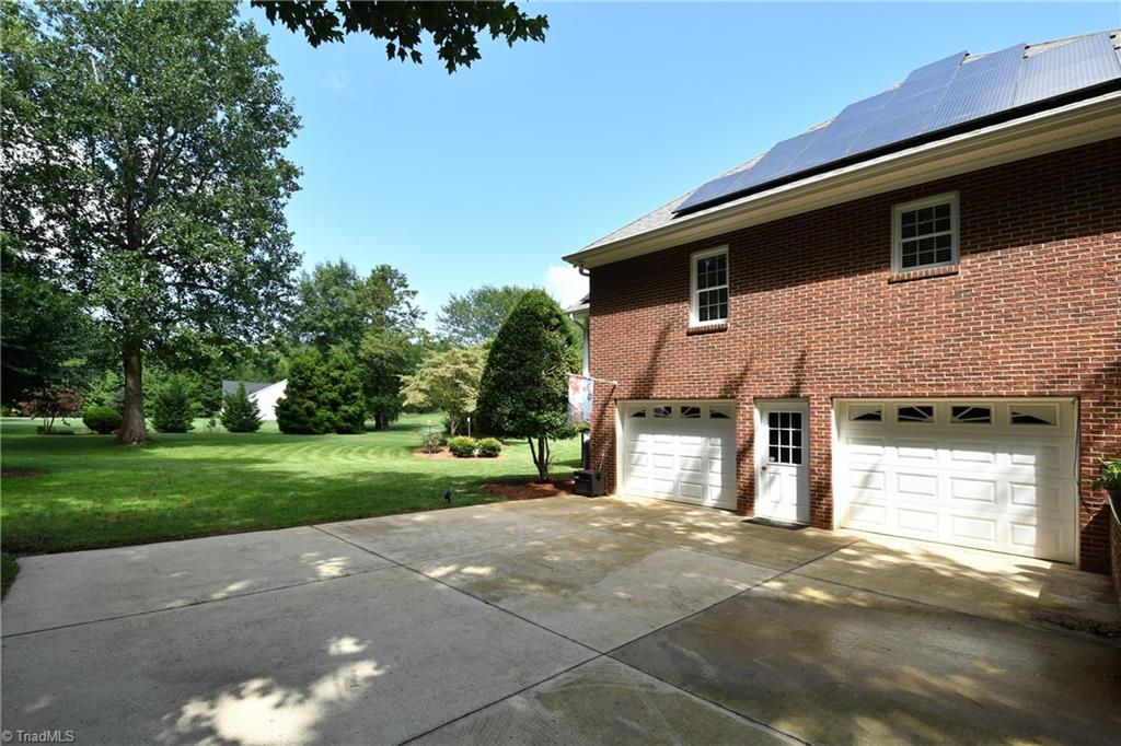 4420 Cotswold Road Pfafftown, NC 27040 - Photo 34 of 49 Gallery Image 34