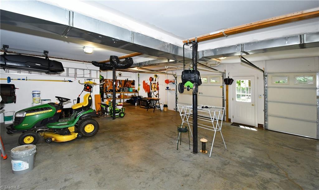4420 Cotswold Road Pfafftown, NC 27040 - Photo 35 of 49 Gallery Image 35