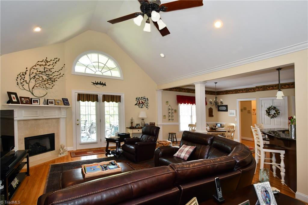 4420 Cotswold Road Pfafftown, NC 27040 - Photo 6 of 49 Gallery Image 6