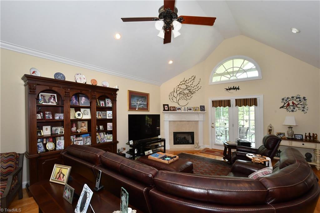 4420 Cotswold Road Pfafftown, NC 27040 - Photo 7 of 49 Gallery Image 7