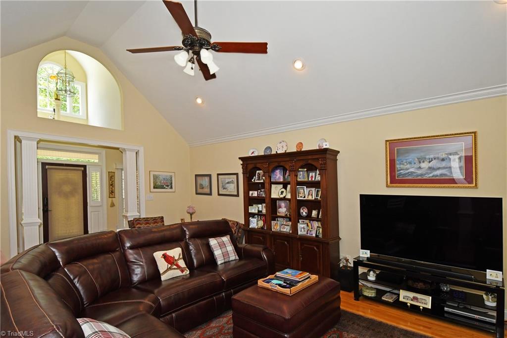 4420 Cotswold Road Pfafftown, NC 27040 - Photo 8 of 49 Gallery Image 8
