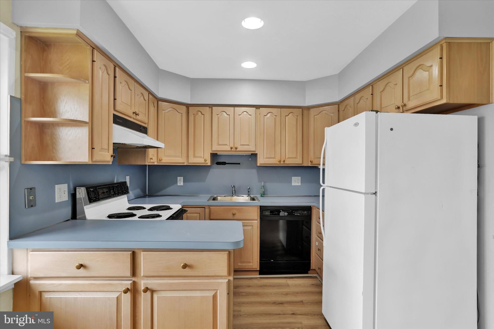 72 Plumtree Road Levittown, PA 19056 - Photo 10 of 31 Gallery Image 10