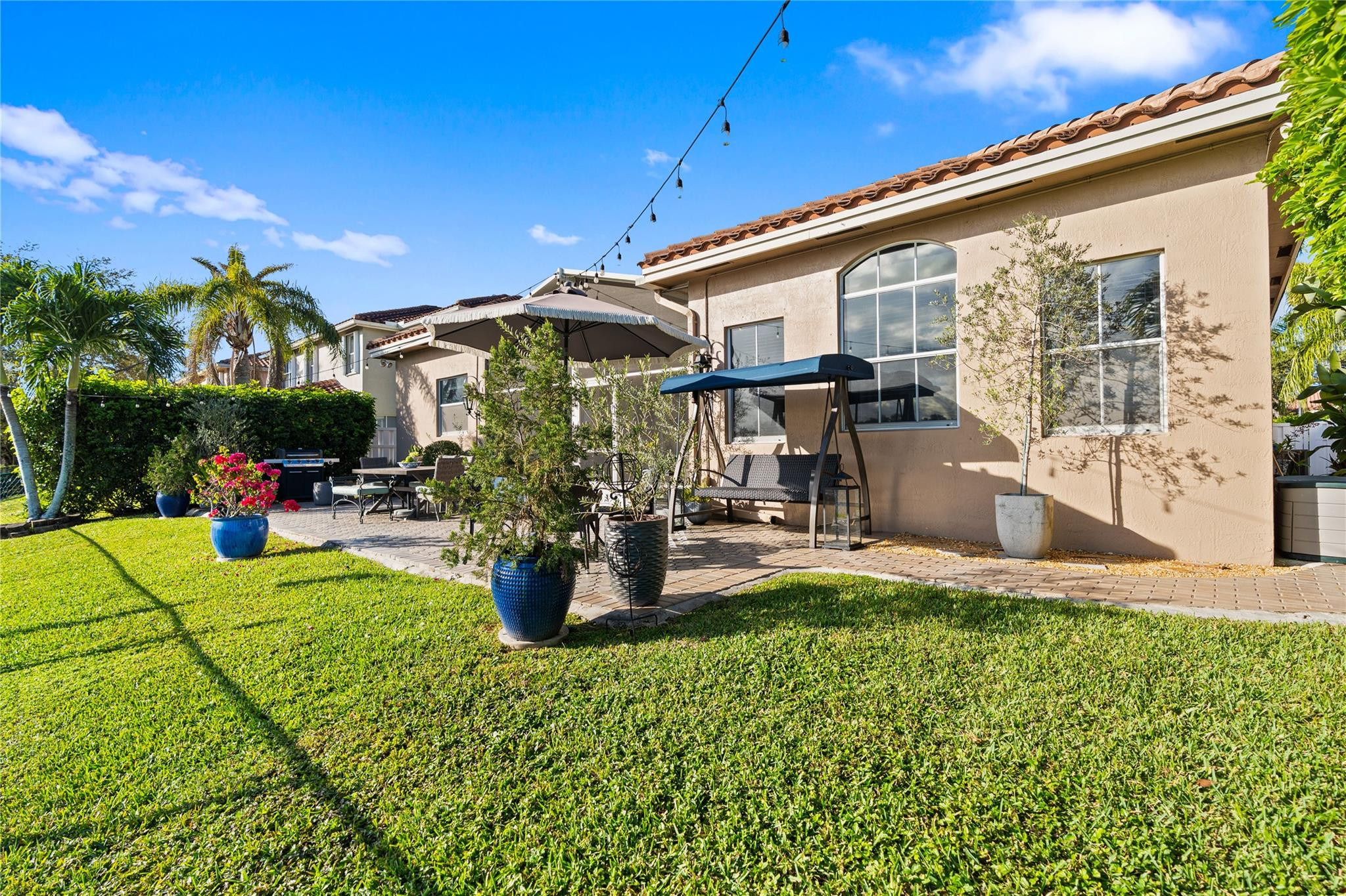 3673 Southwest 161st Terrace Miramar, FL 33027 - Photo 44 of 62 Expansive patio for entertaining.