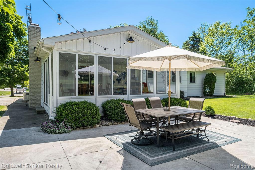 2403 North McKinley Road Flushing, MI 48433 - Photo 18 of 29