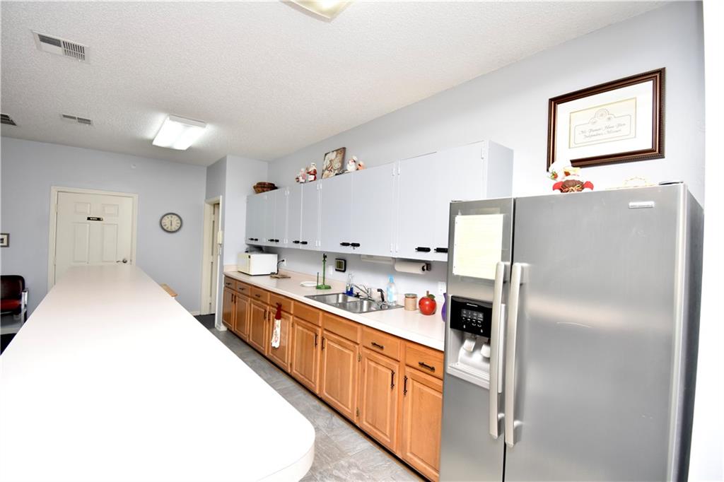 17800 Bolger Road, Unit 101 Independence, MO 64055 - Photo 34 of 38