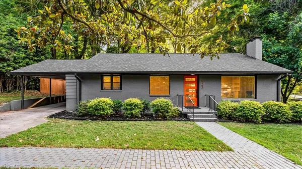 $399,000 | 923 Greenwood Drive, Greensboro, NC 27410